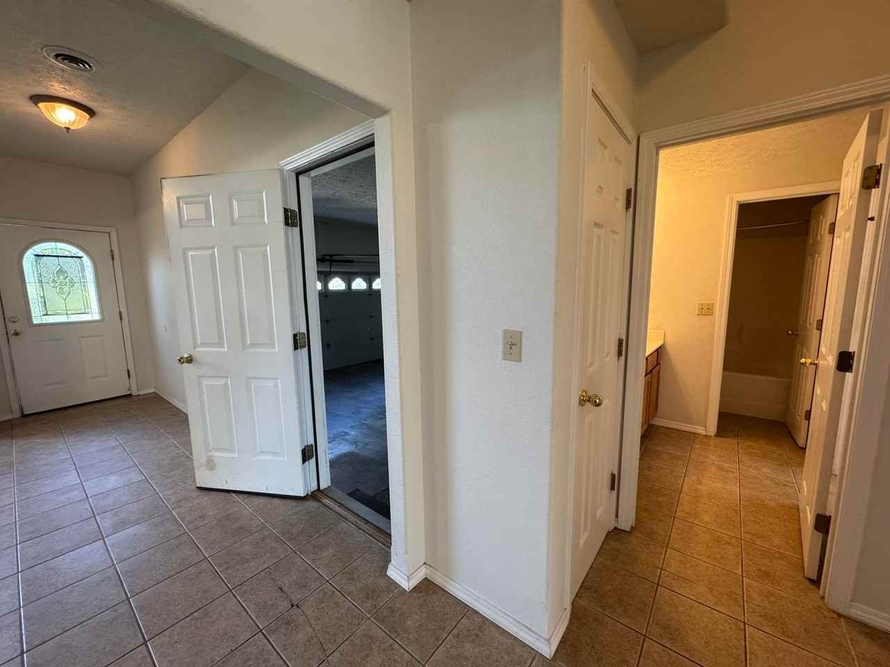 318 Carmel Valley Way - Photo 6 of 27