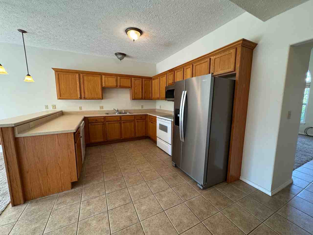318 Carmel Valley Way - Photo 7 of 27
