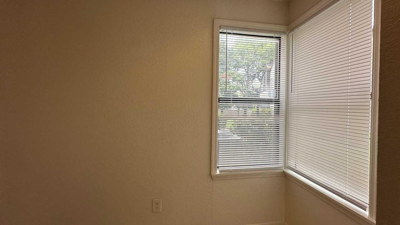 3014 Antique Oaks Cir #117 - Photo 4 of 23