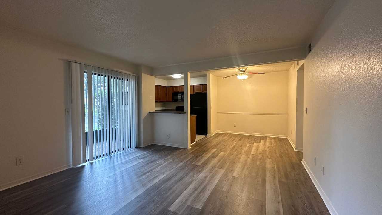 3014 Antique Oaks Cir #117 - Photo 5 of 23