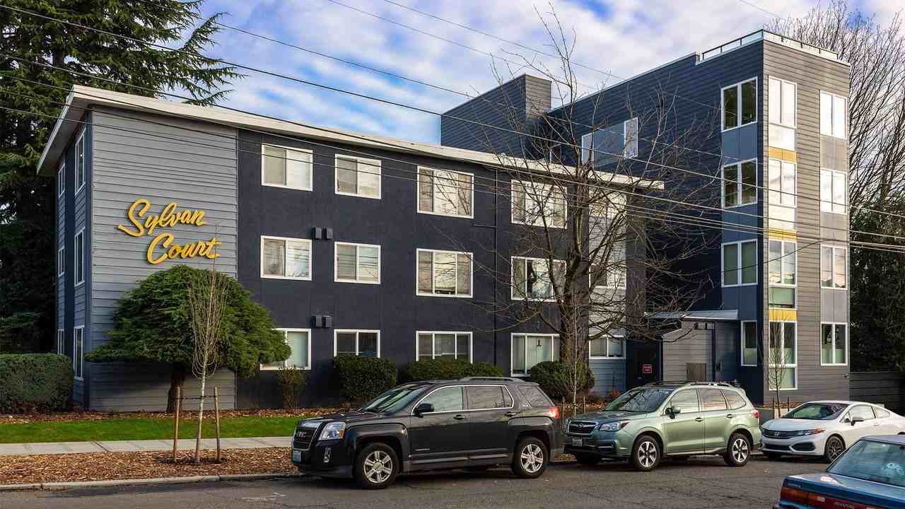 Sylvan Court - Photo 7 of 43