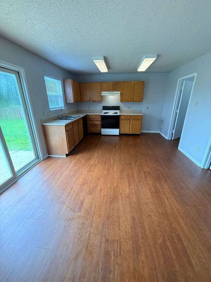 10391 Cotton Blossom Dr - Photo 5 of 19