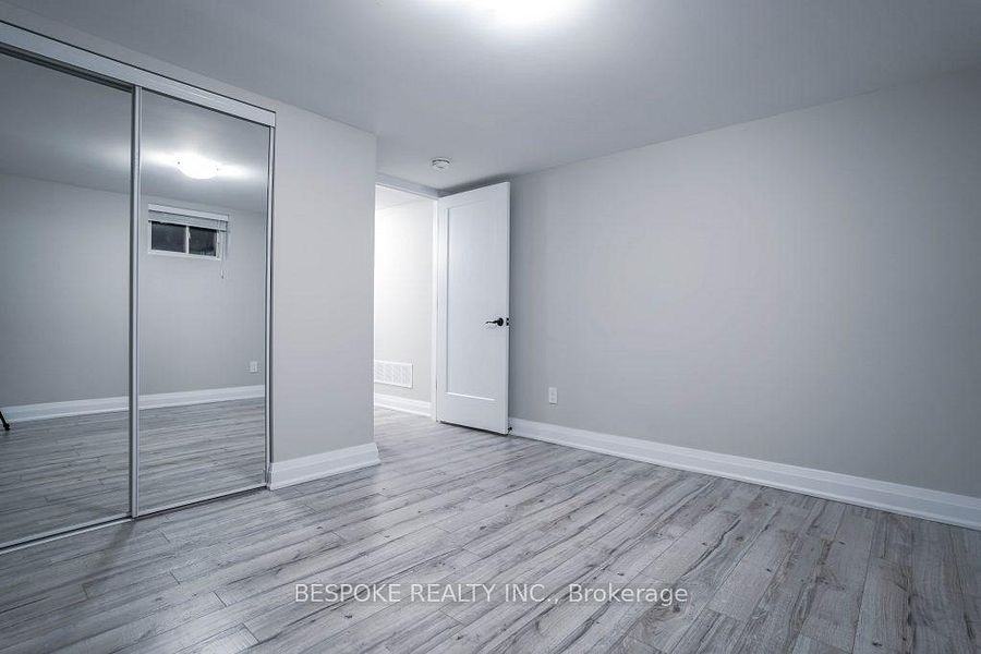 423 Miller Avenue - Photo 6 of 9