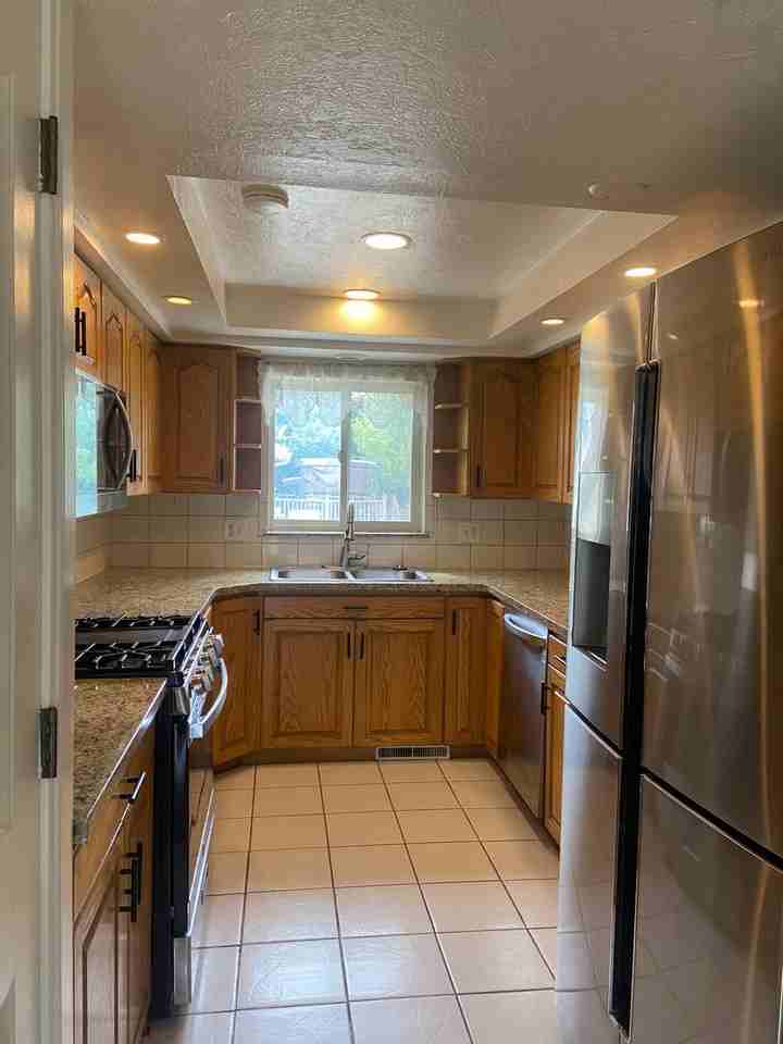 1532 W 1740 N - Photo 2 of 20