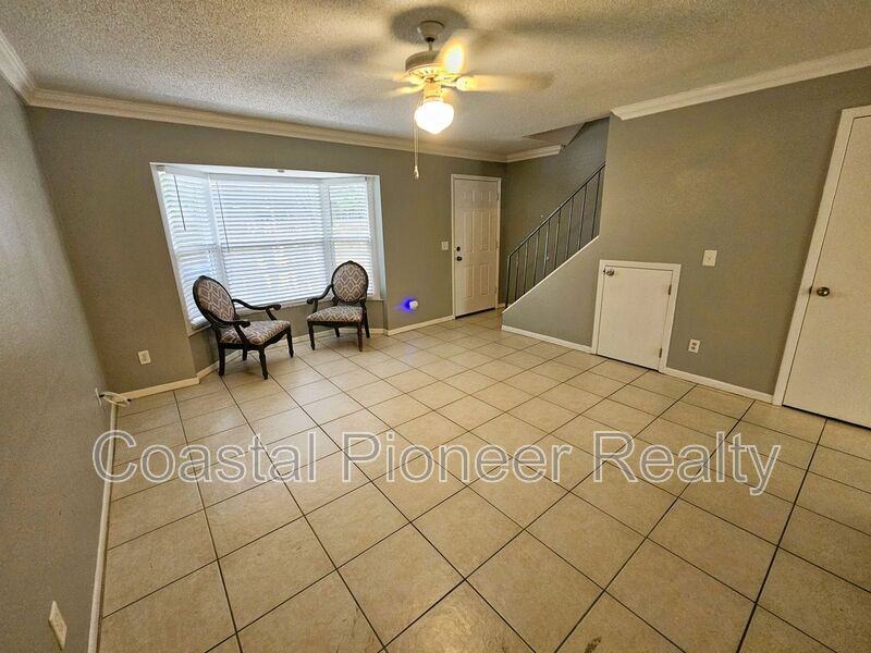 504 S Westland Ave #A - Photo 3 of 28