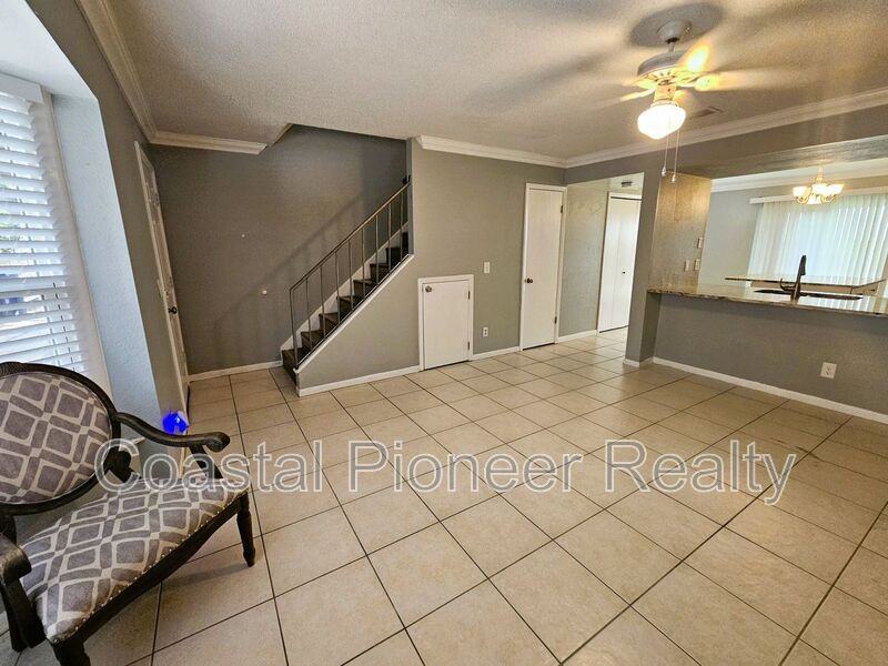 504 S Westland Ave #A - Photo 5 of 28