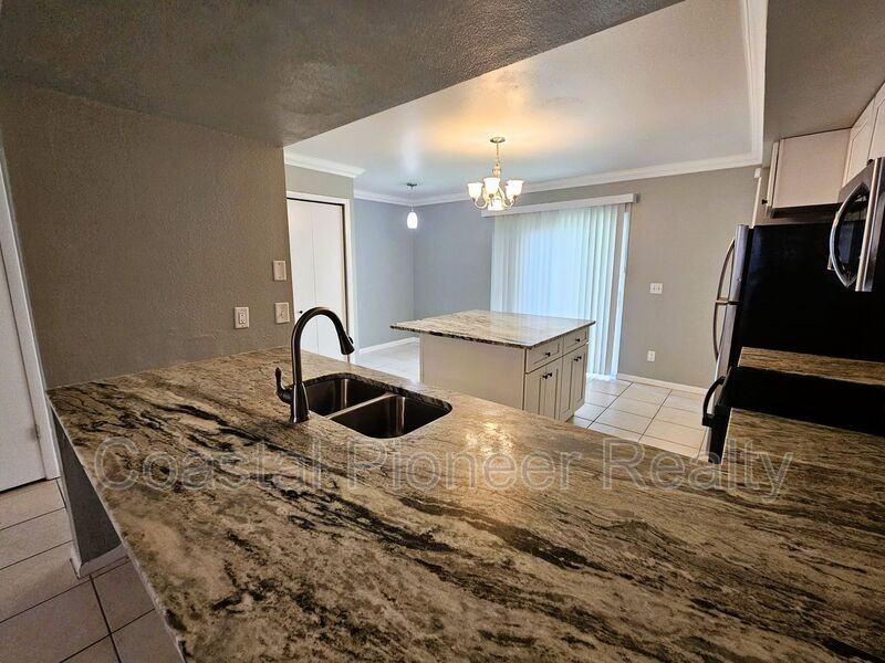504 S Westland Ave #A - Photo 6 of 28