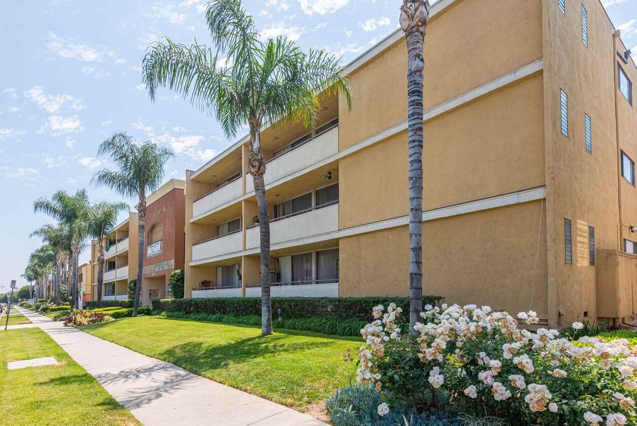 Terraces at the Oaks Apartments - Photo 5 of 6