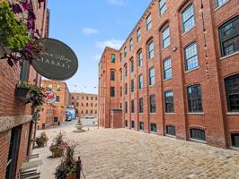 featured image of 90 Grove St
