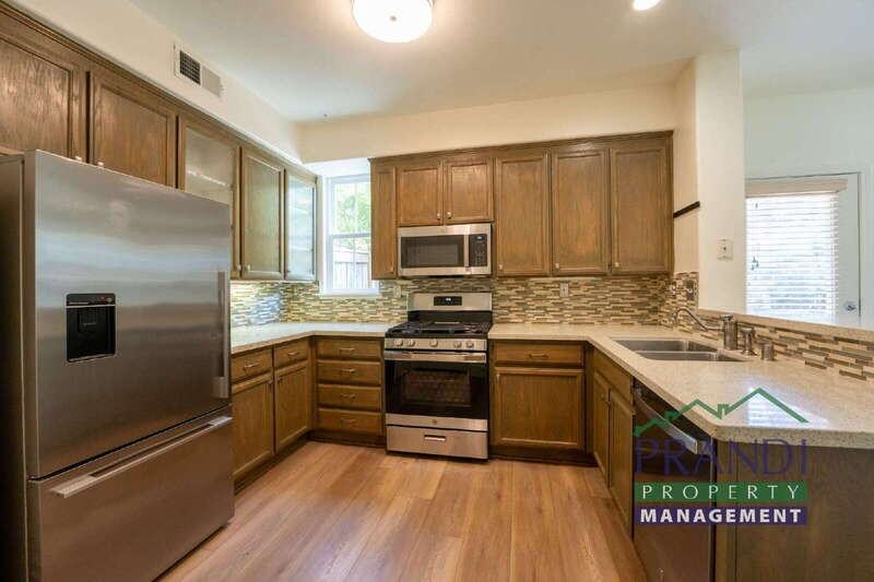 82 Arnold Dr - Photo 2 of 20