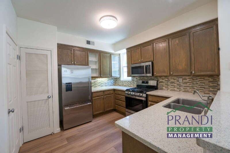 82 Arnold Dr - Photo 4 of 20