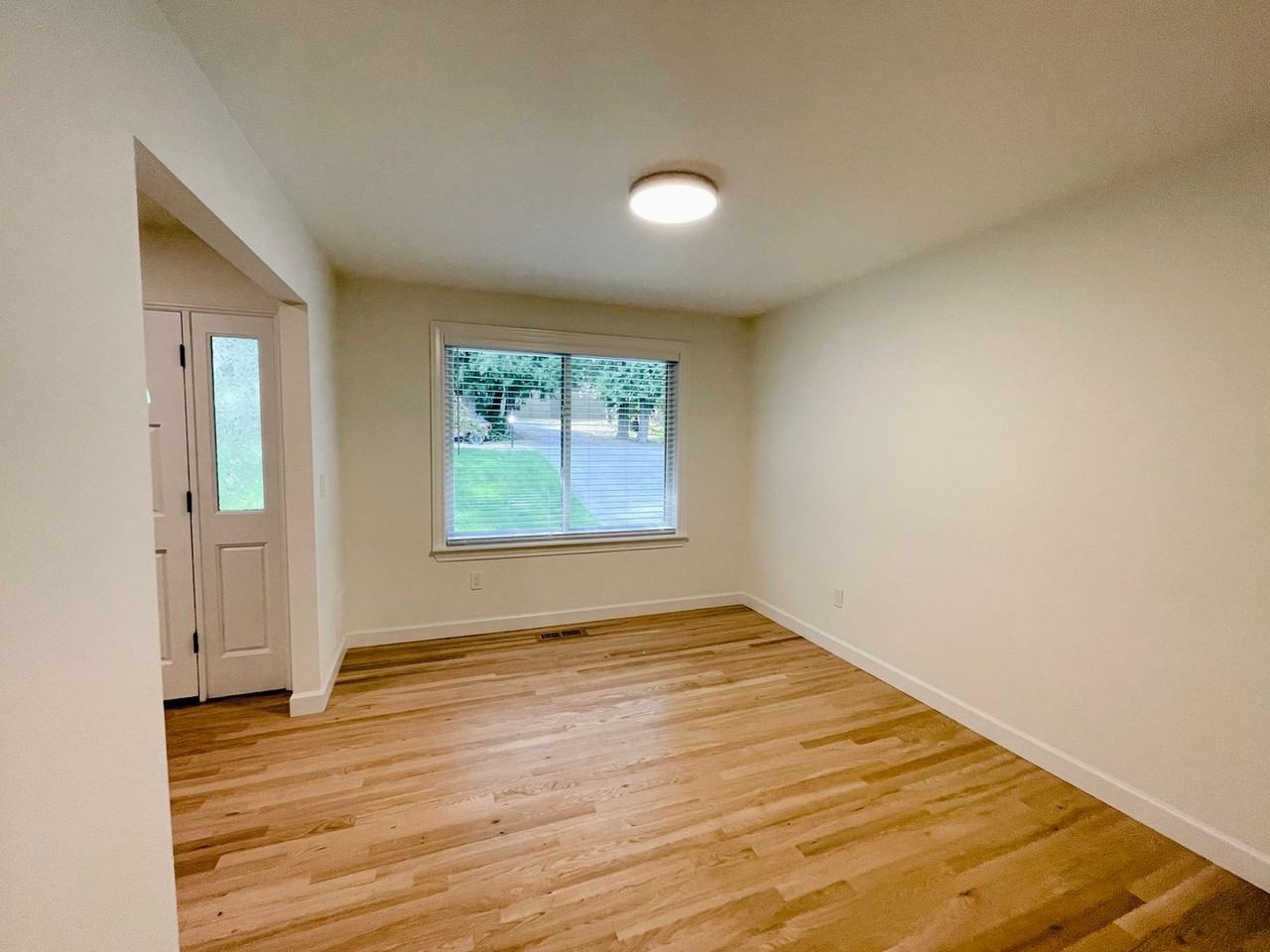 10316 176th Ave Ne - Photo 5 of 28