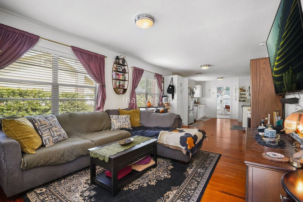 245 Orange Pl - Photo 3 of 27