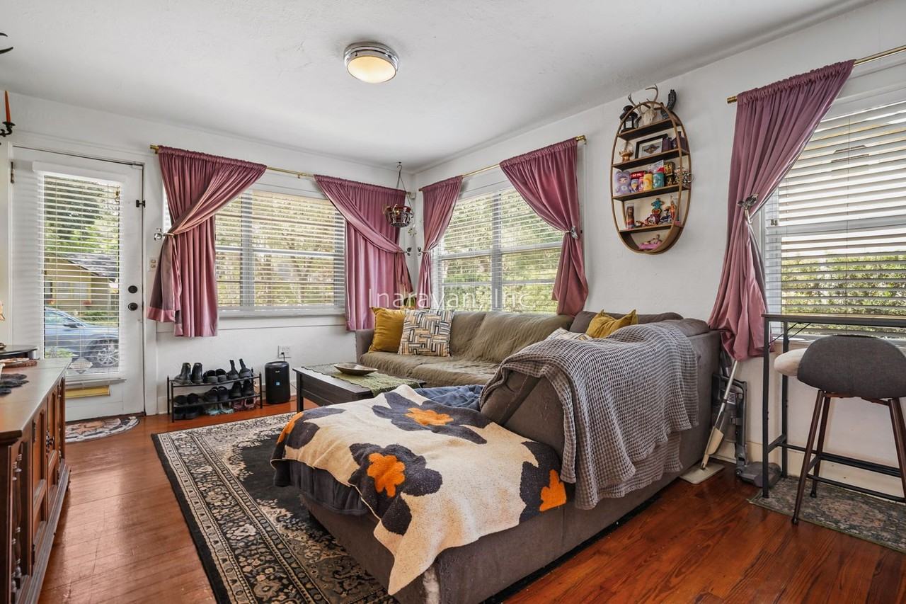 245 Orange Pl - Photo 4 of 27
