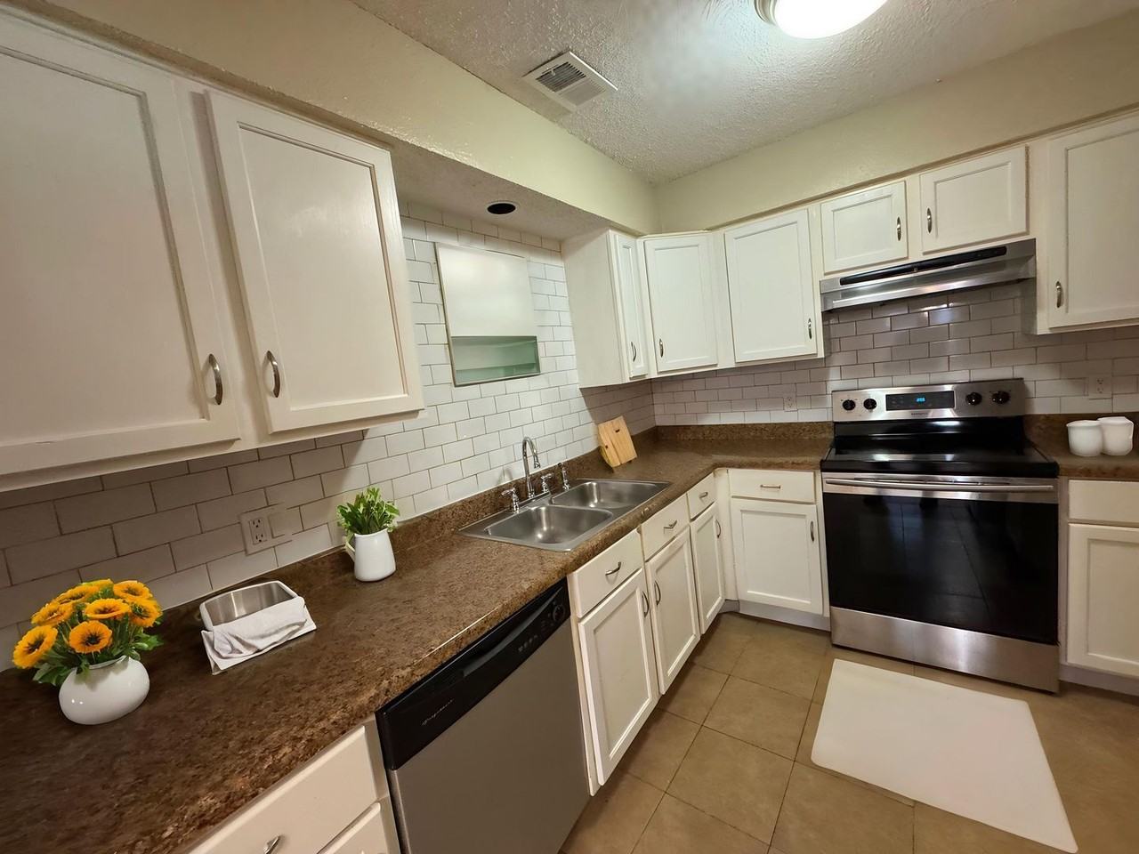 10138 Inridge - Photo 7 of 50
