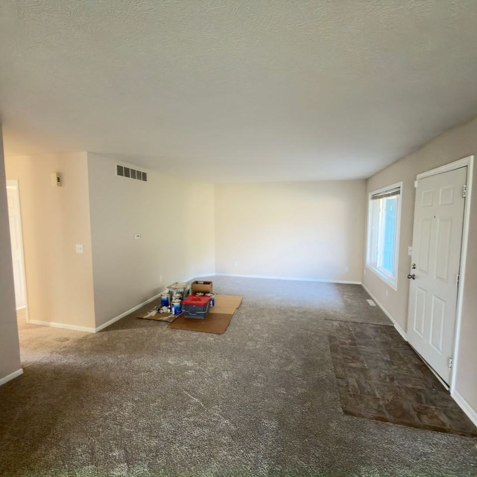 4443 Hillrise Ct Ne - Photo 7 of 20
