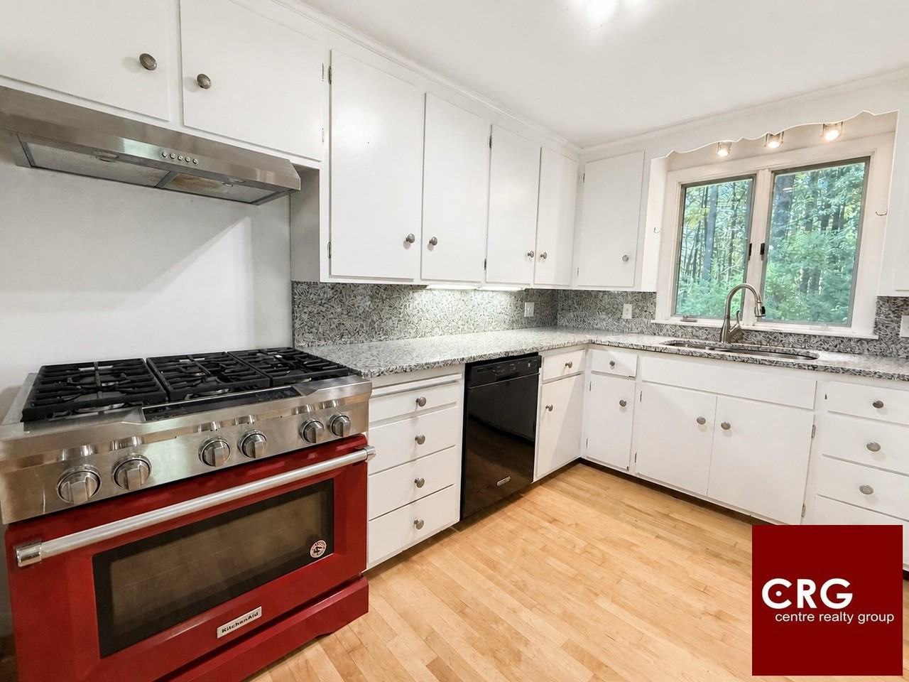 53 Deerhaven Rd - Photo 2 of 37