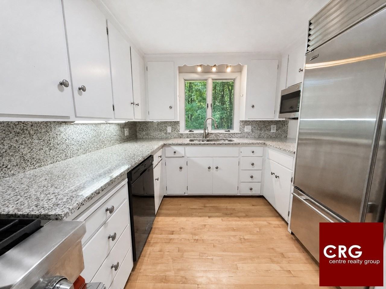 53 Deerhaven Rd - Photo 3 of 37