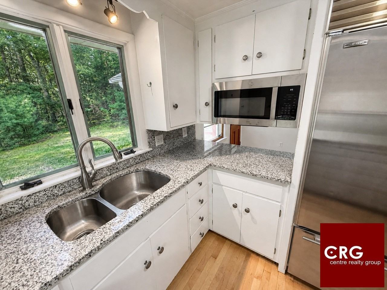 53 Deerhaven Rd - Photo 4 of 37