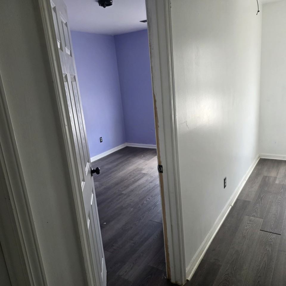 1020 Mcarthur Ave - Photo 3 of 5
