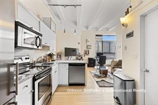 12 Stoneholm St - Photo 1 of 1