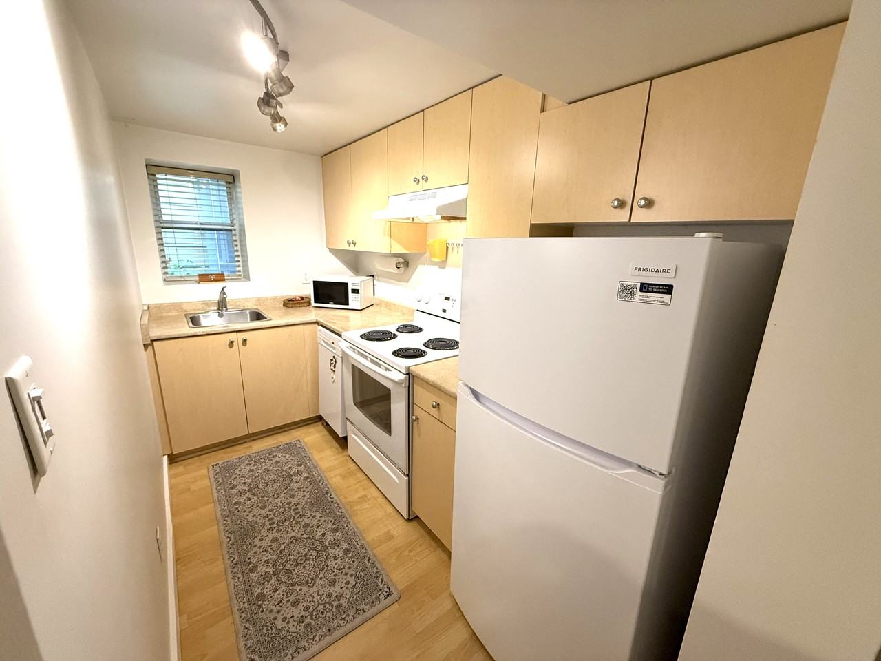 2119 Trafalgar Street - Photo 4 of 13