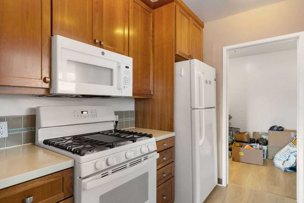 4108 Harter Ave - Photo 6 of 27
