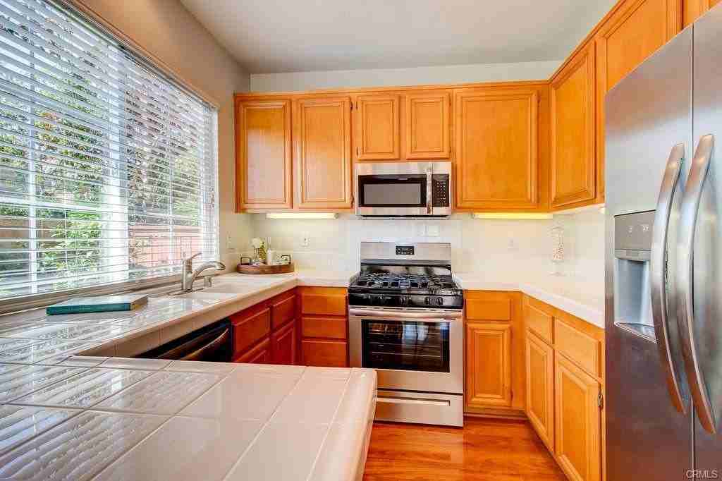 196 Cherrybrook Ln - Photo 4 of 16
