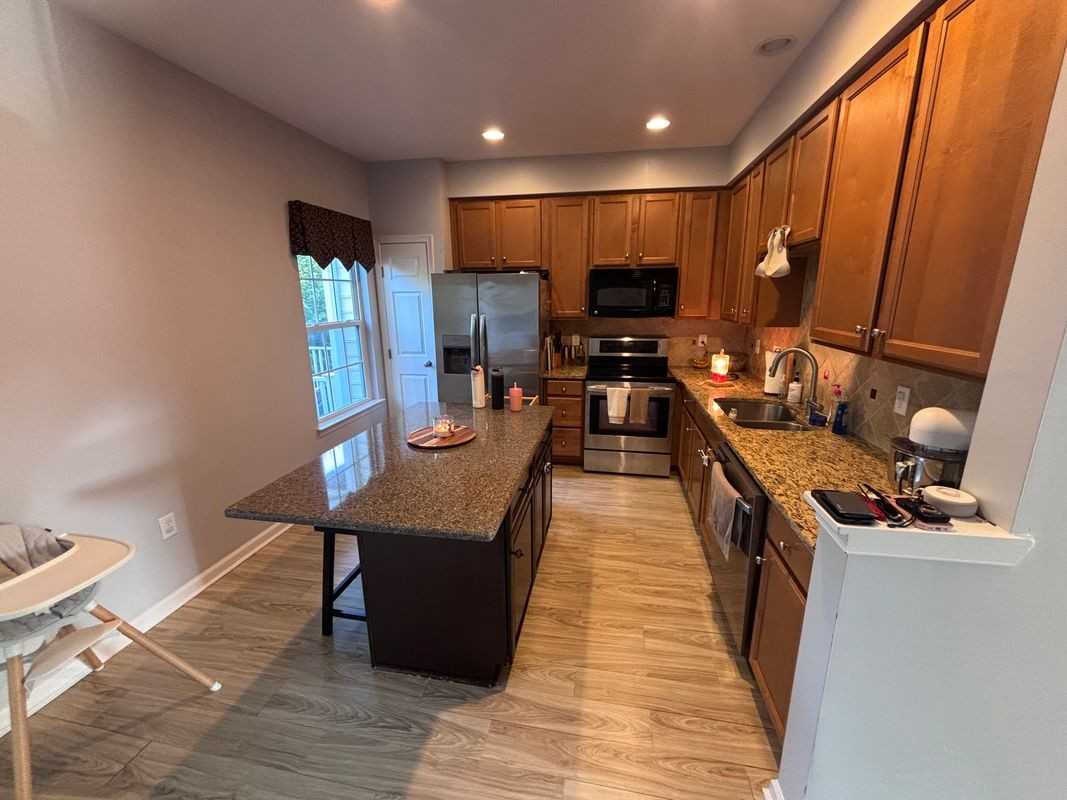 322 Larose Dr - Photo 3 of 11
