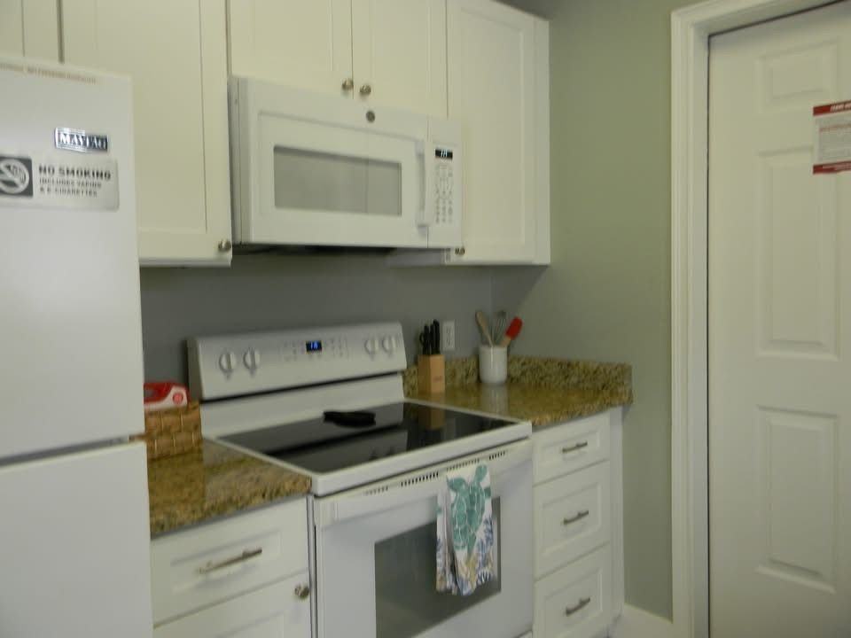 1412 Country Club Rd - Photo 6 of 8