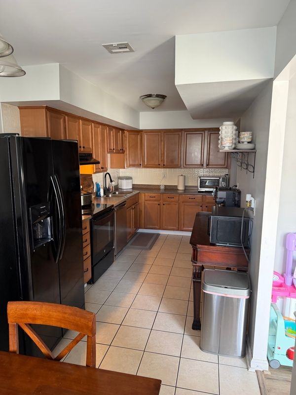 8 Reliance Ct - Photo 7 of 14