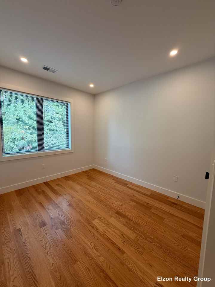 Greycliff Rd #1 - Photo 7 of 19