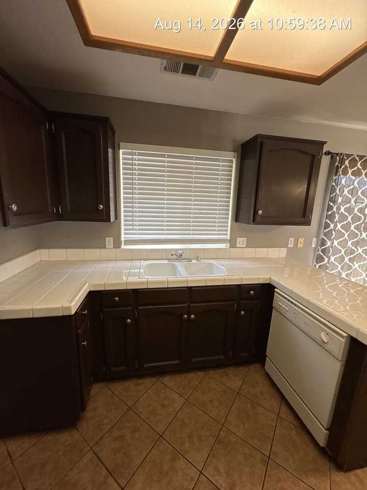 3021 W Loyola Ct - Photo 5 of 21