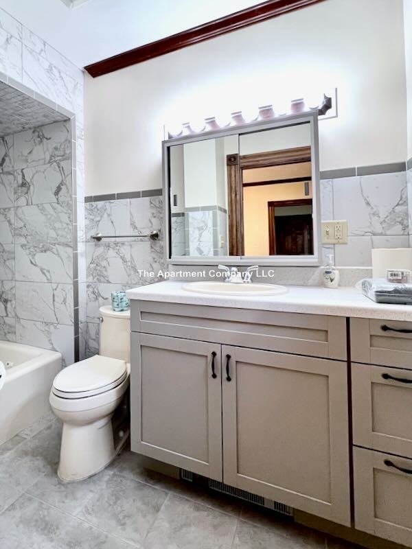 147 Allston St #1 - Photo 5 of 15