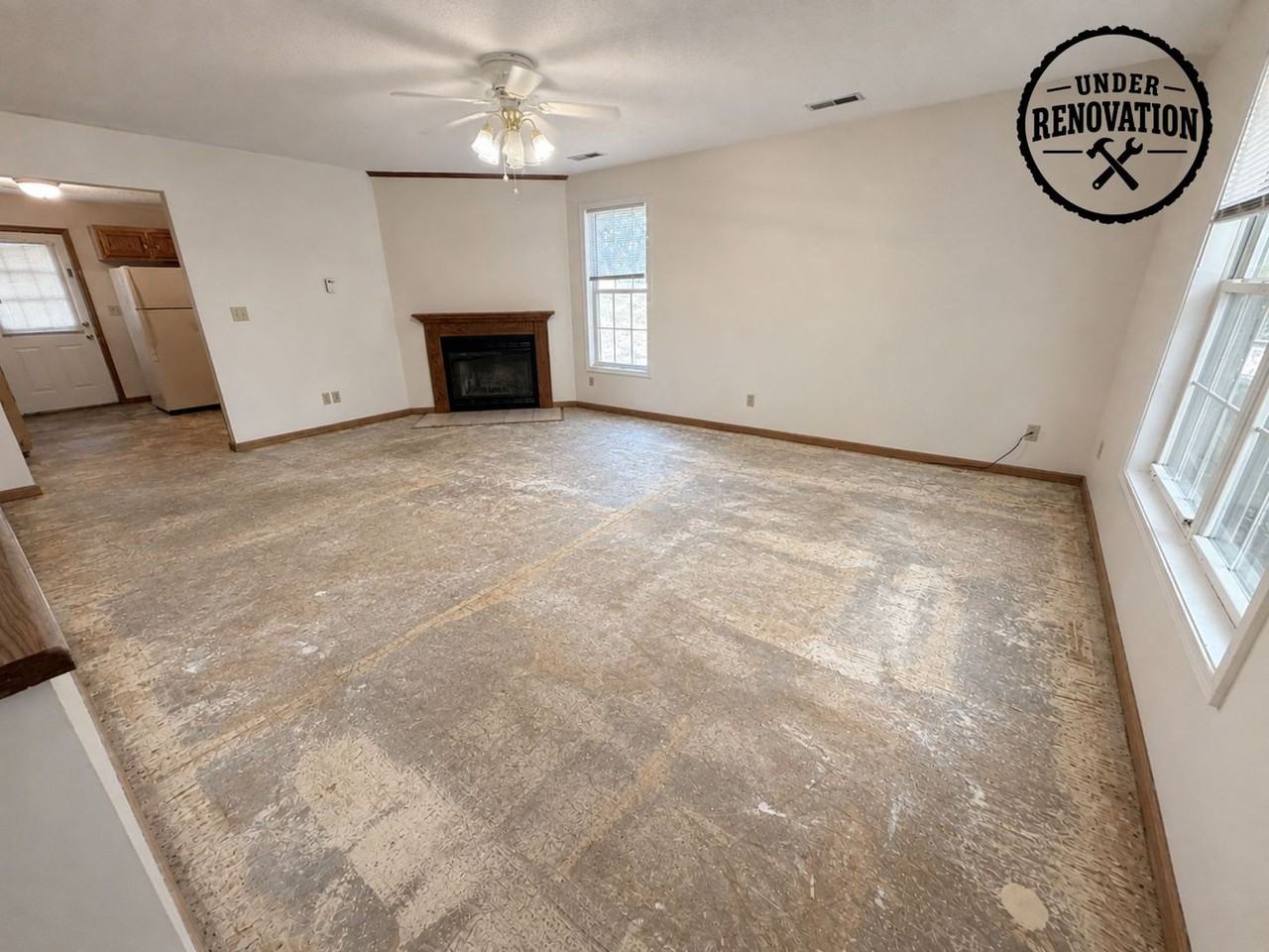 851 851 Southwest Blvd B - Photo 3 of 32