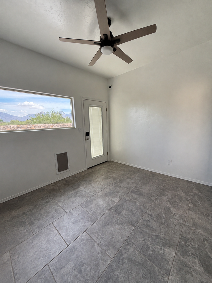 5856 Organ Peak Dr - Photo 5 of 9