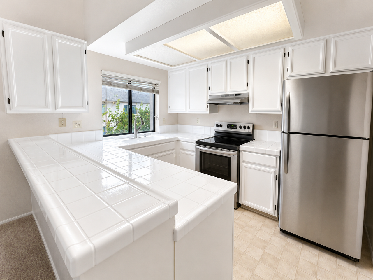 39015 Walnut Ter - Photo 2 of 16
