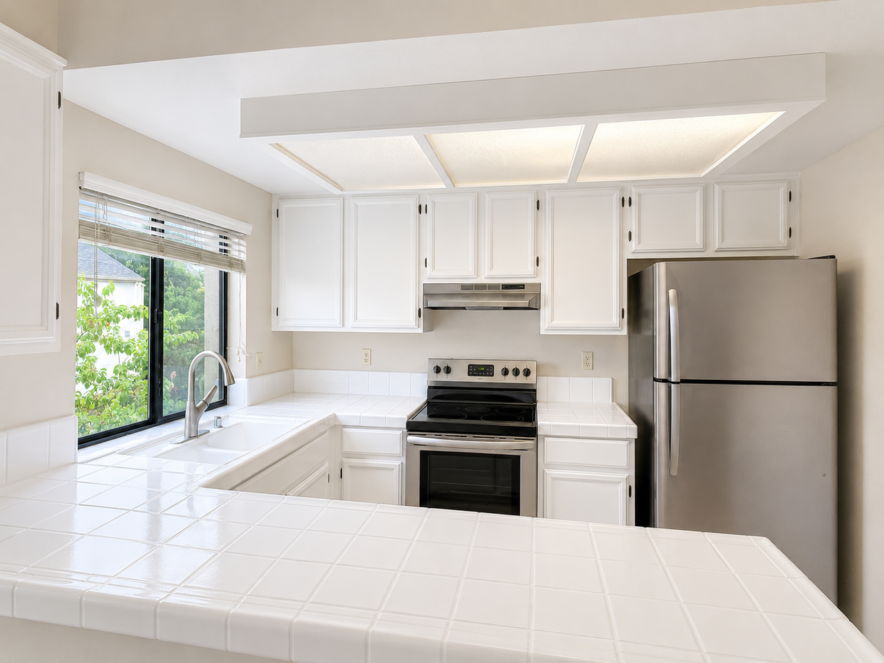 39015 Walnut Ter - Photo 3 of 16