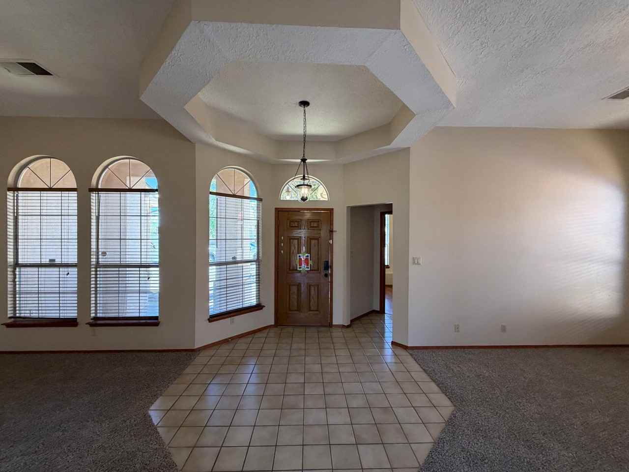 7281 Spruce Mountain Loop Ne - Photo 4 of 36