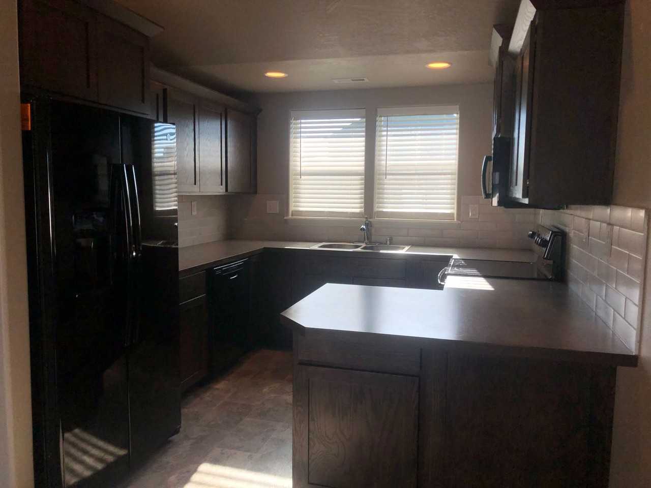 1358 E Brecken Dr - Photo 3 of 14