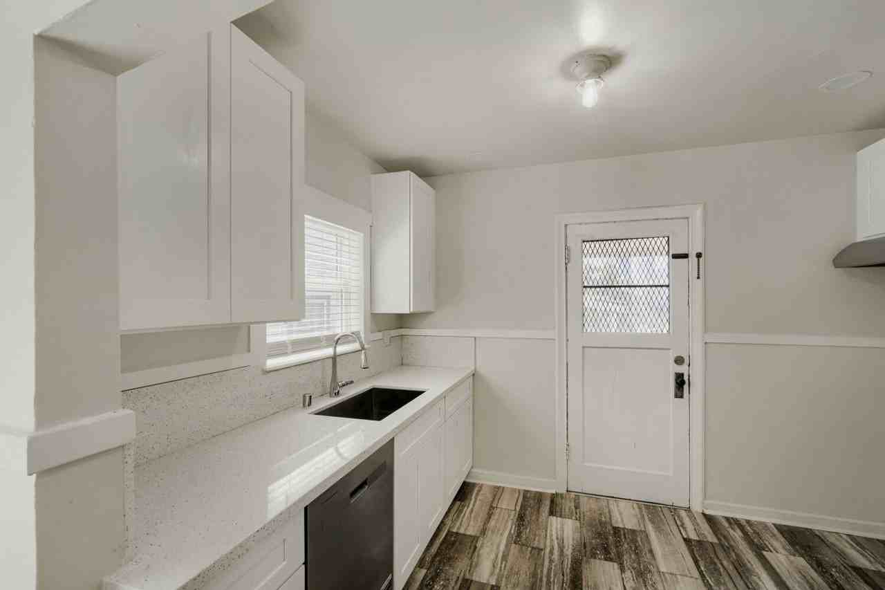 153 18th Ave - Photo 4 of 17