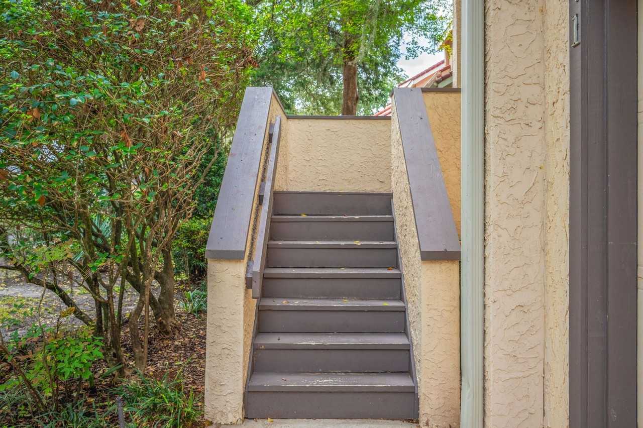 41 Marina Cove Dr - Photo 4 of 50