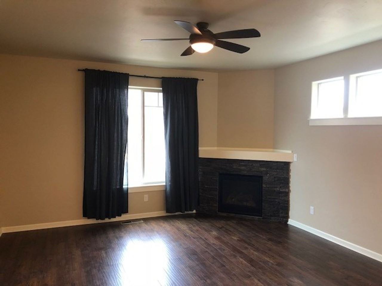 20793 Ne Sierra Dr - Photo 2 of 13