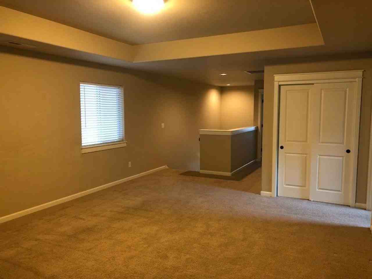 20793 Ne Sierra Dr - Photo 5 of 13