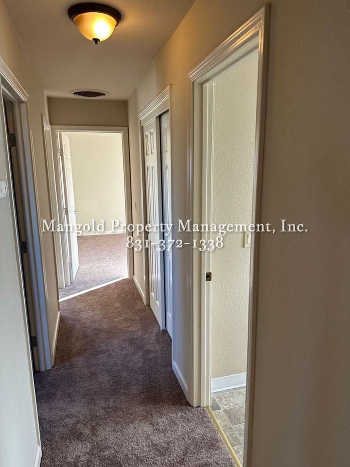 1126 Sunnyhill Ct - Photo 4 of 9