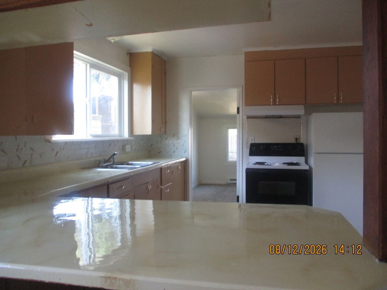 1227 Chenault Ave - Photo 4 of 13