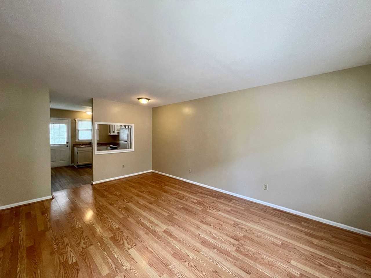 3105B Granby St - Photo 3 of 20