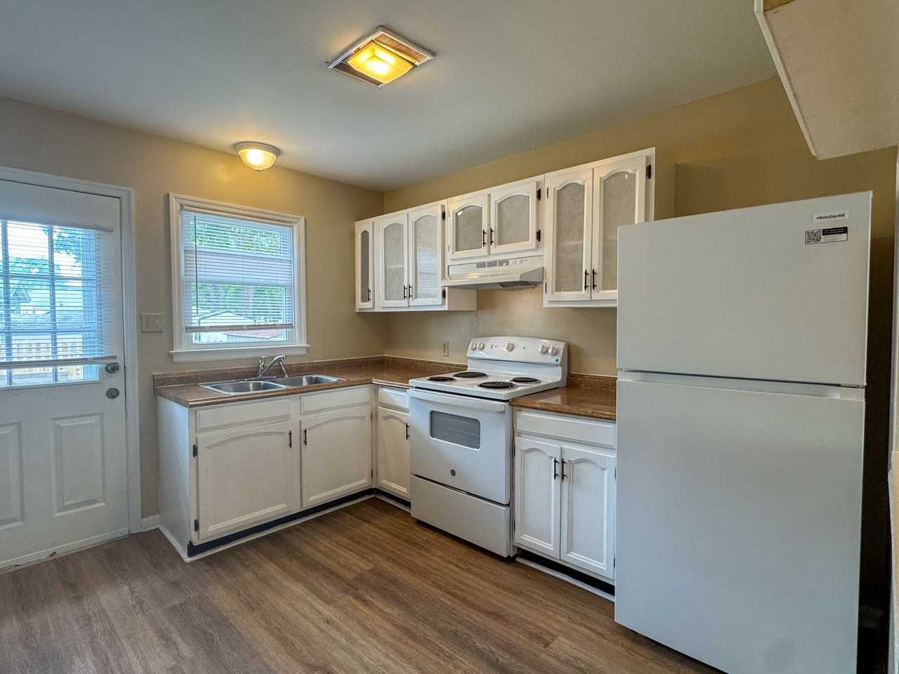 3105B Granby St - Photo 7 of 20