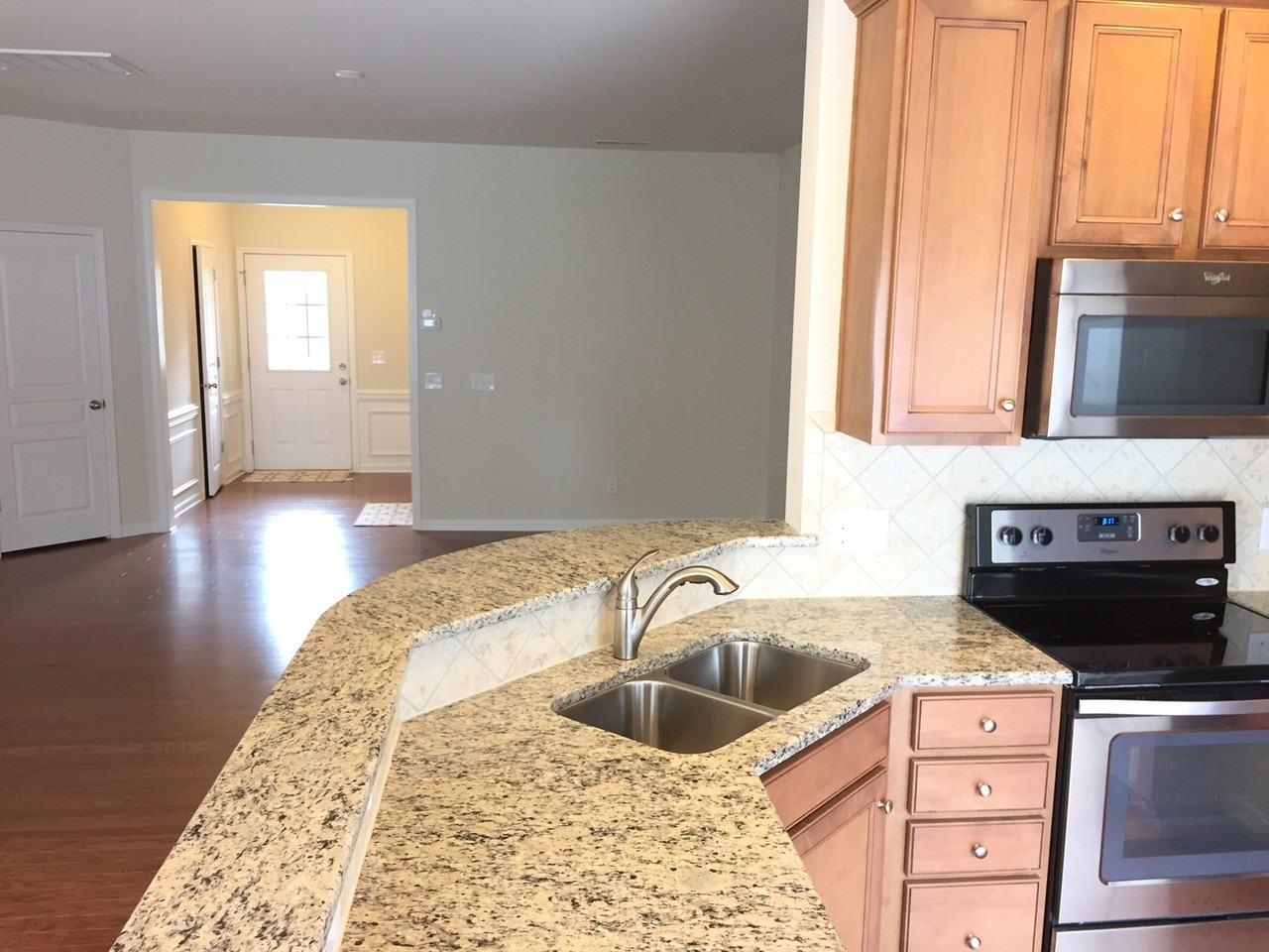 6441 Silver Star Ln - Photo 5 of 23