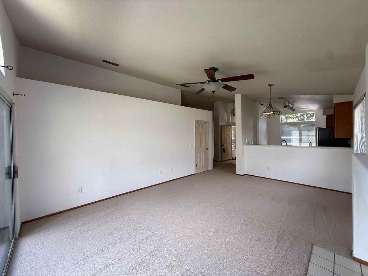6415 Shasta Creek Way - Photo 5 of 25